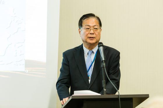 Xie Yuan Speaks to Silk Road Track Attendees